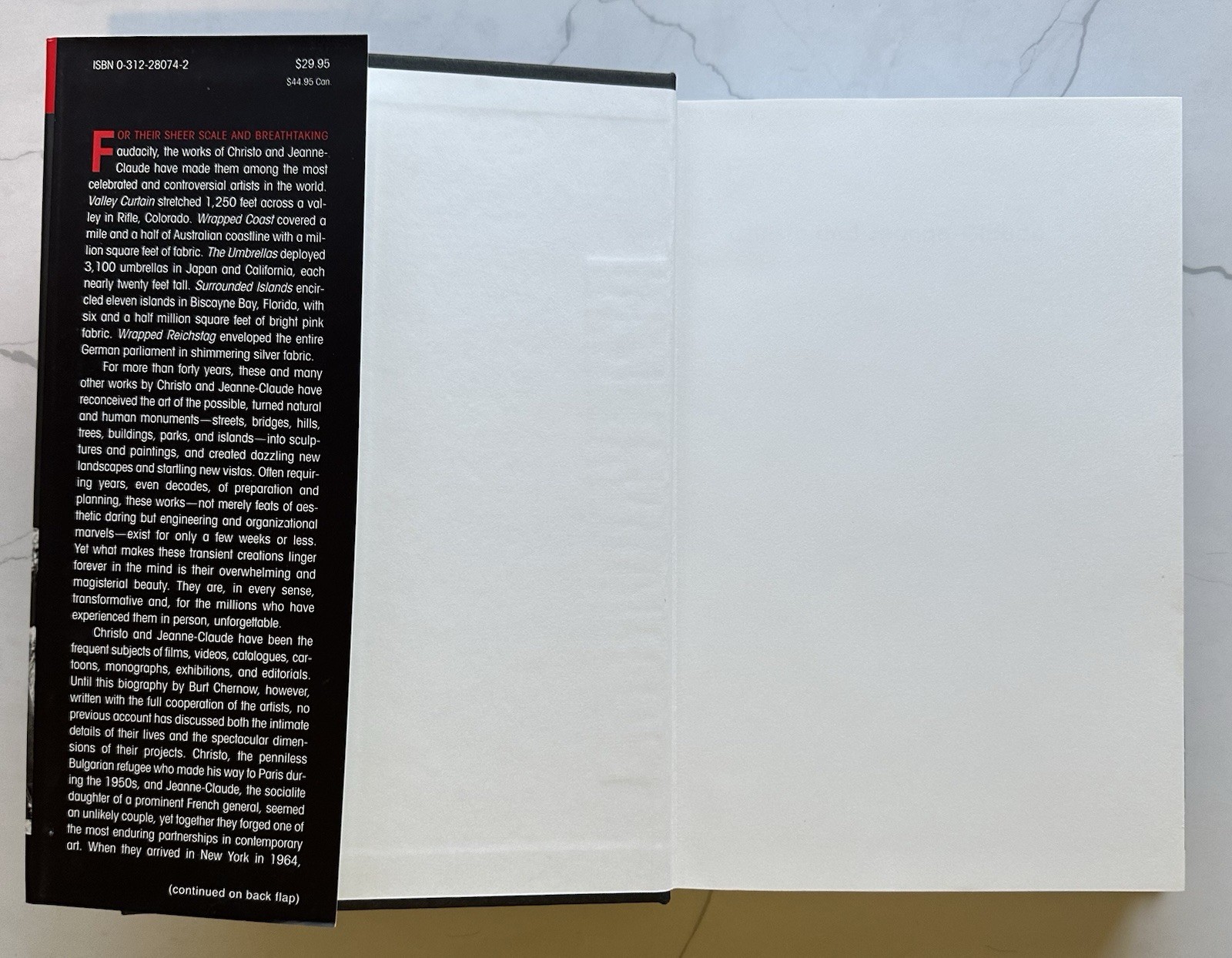 *Christo and Jeanne-Claude : A Biography by Burt Chernow 1st USA Edition Signed*