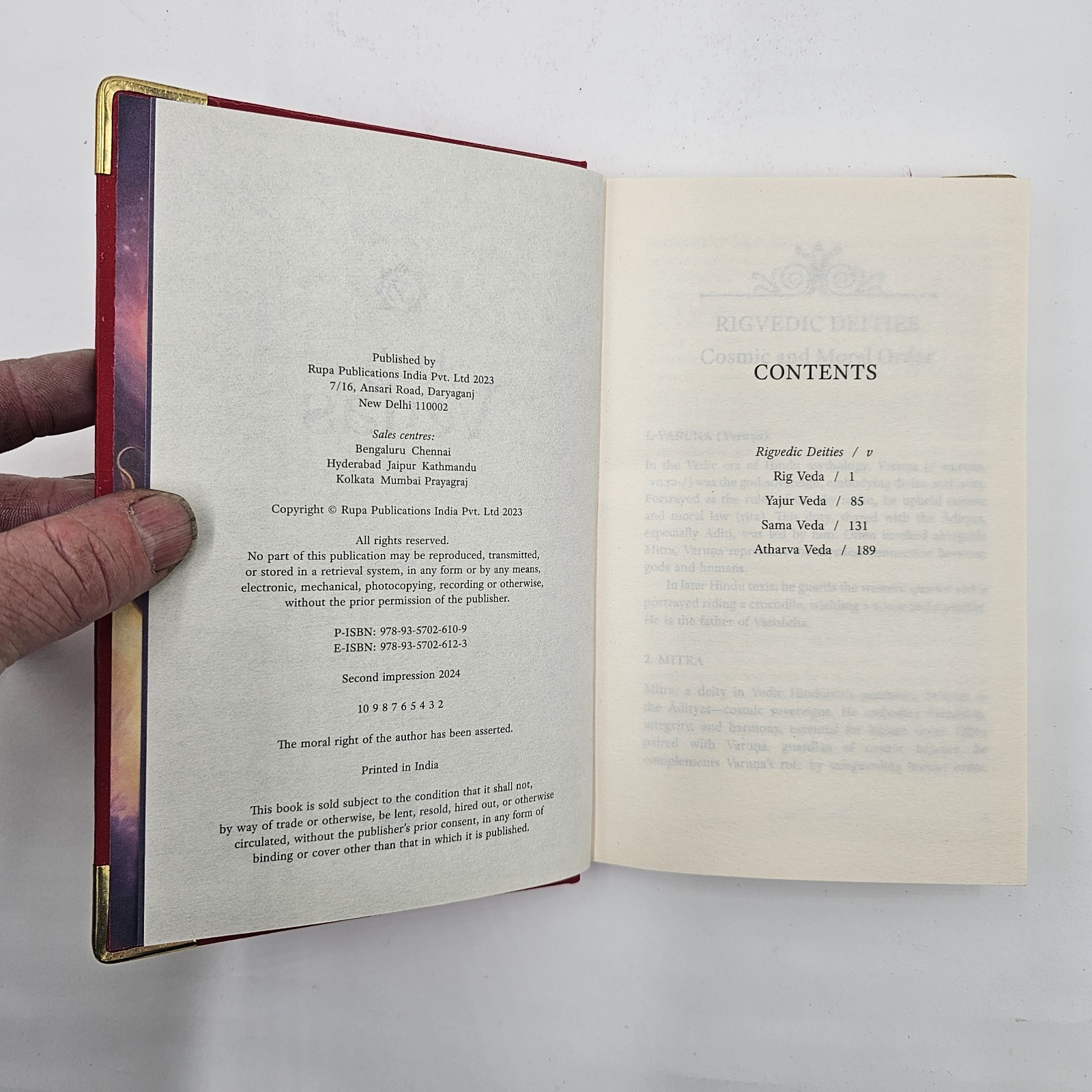 The Holy Vedas by Rupa Publications | English Translation Hinduism Hardcover VG+