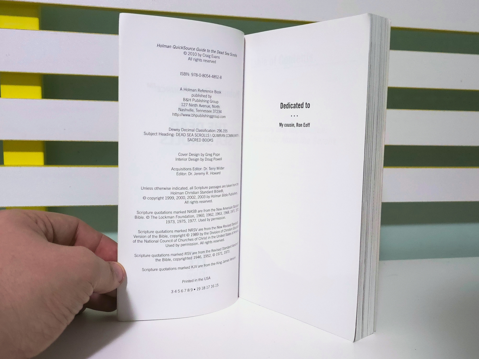 Guide to the Dead Sea Scrolls! Holman QuickSource 2010 Book by Craig A. Evans