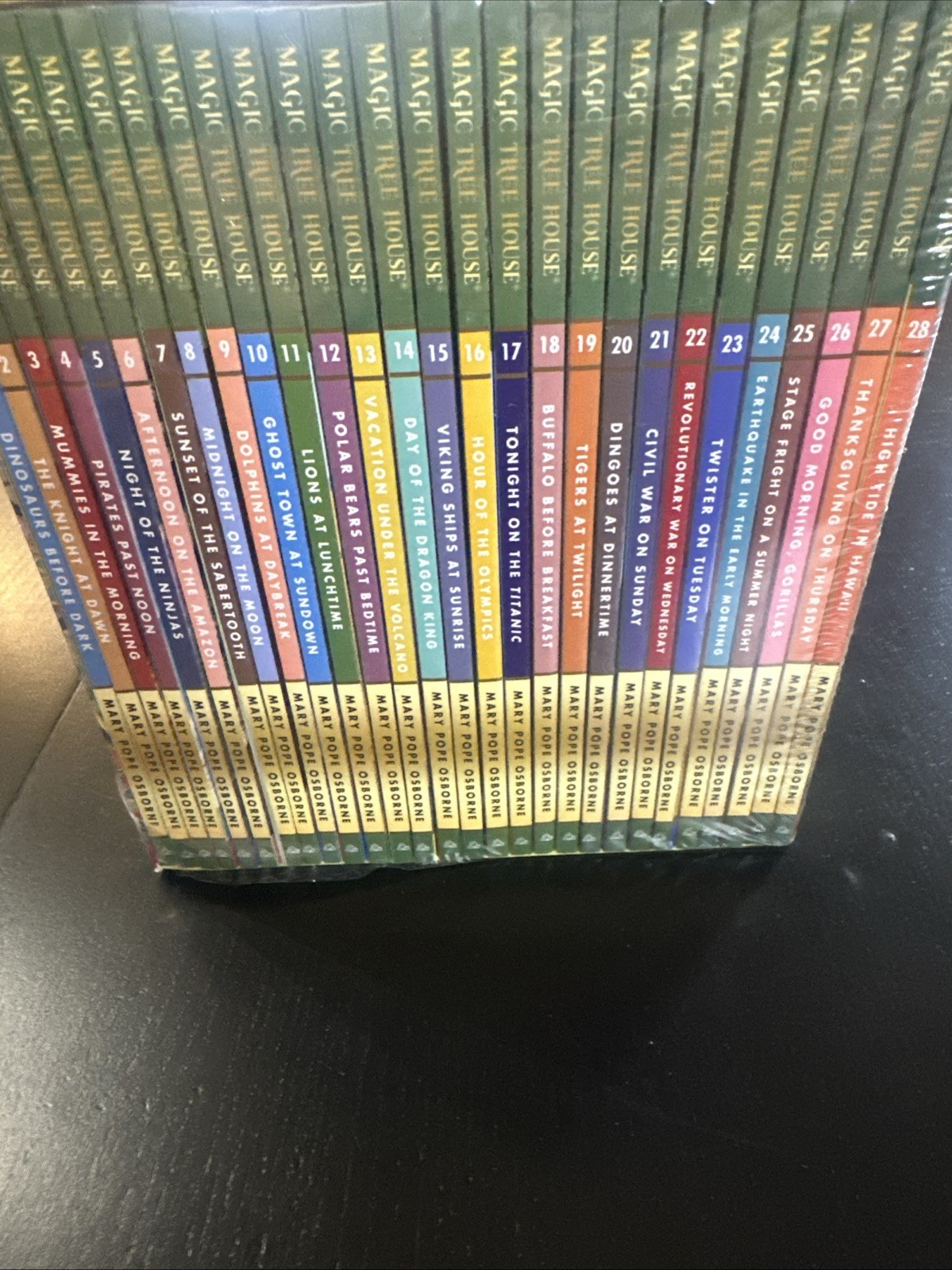 Magic Tree House Books 1-28 Boxed Set by Mary Pope Osborne (2008, Uk-Trade Pape