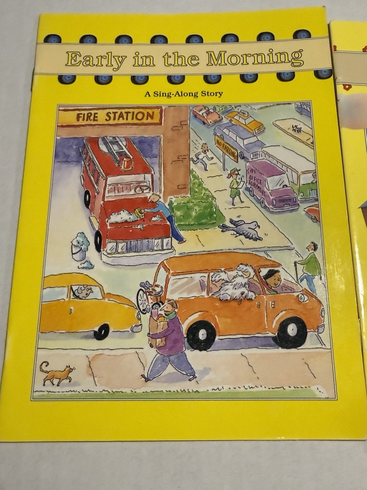 The Three Little Pigs & Early In The Morning A Sing Along Book Addison-Wesley