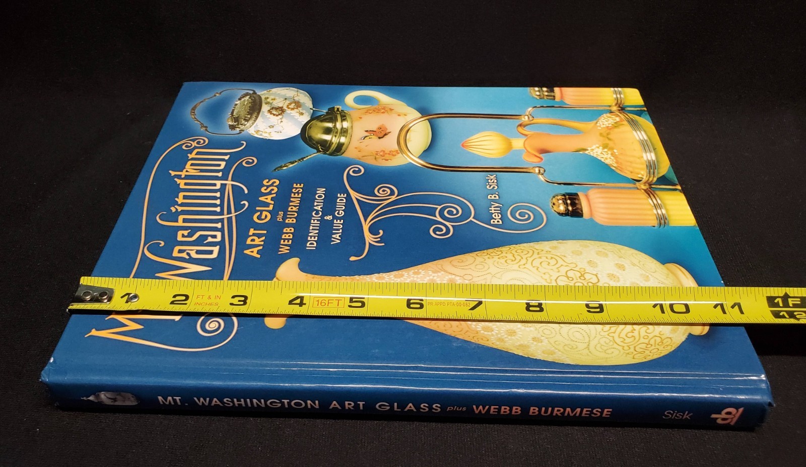 Mt. Washington Art Glass, Webb Burmese ID Value Guide Book HB 2003 Betty Sisk