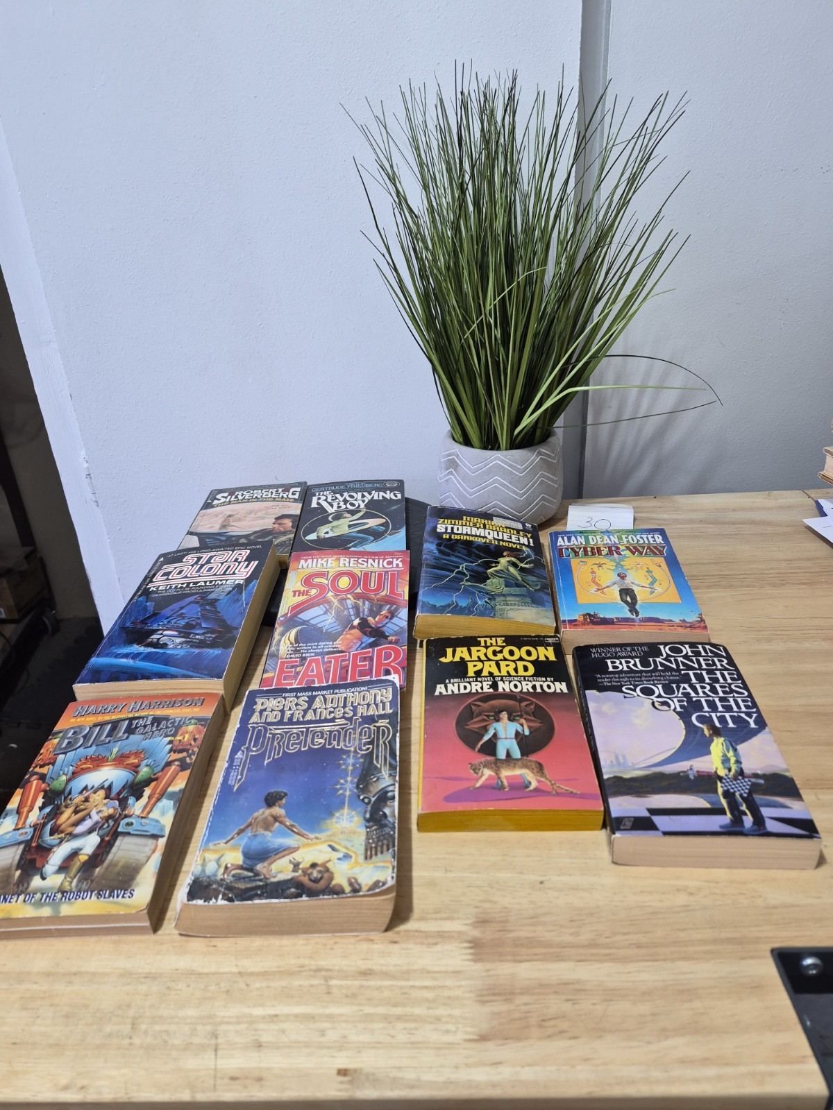 Lot Of 10 Sci Fi Paperback Books TITLES SEEN