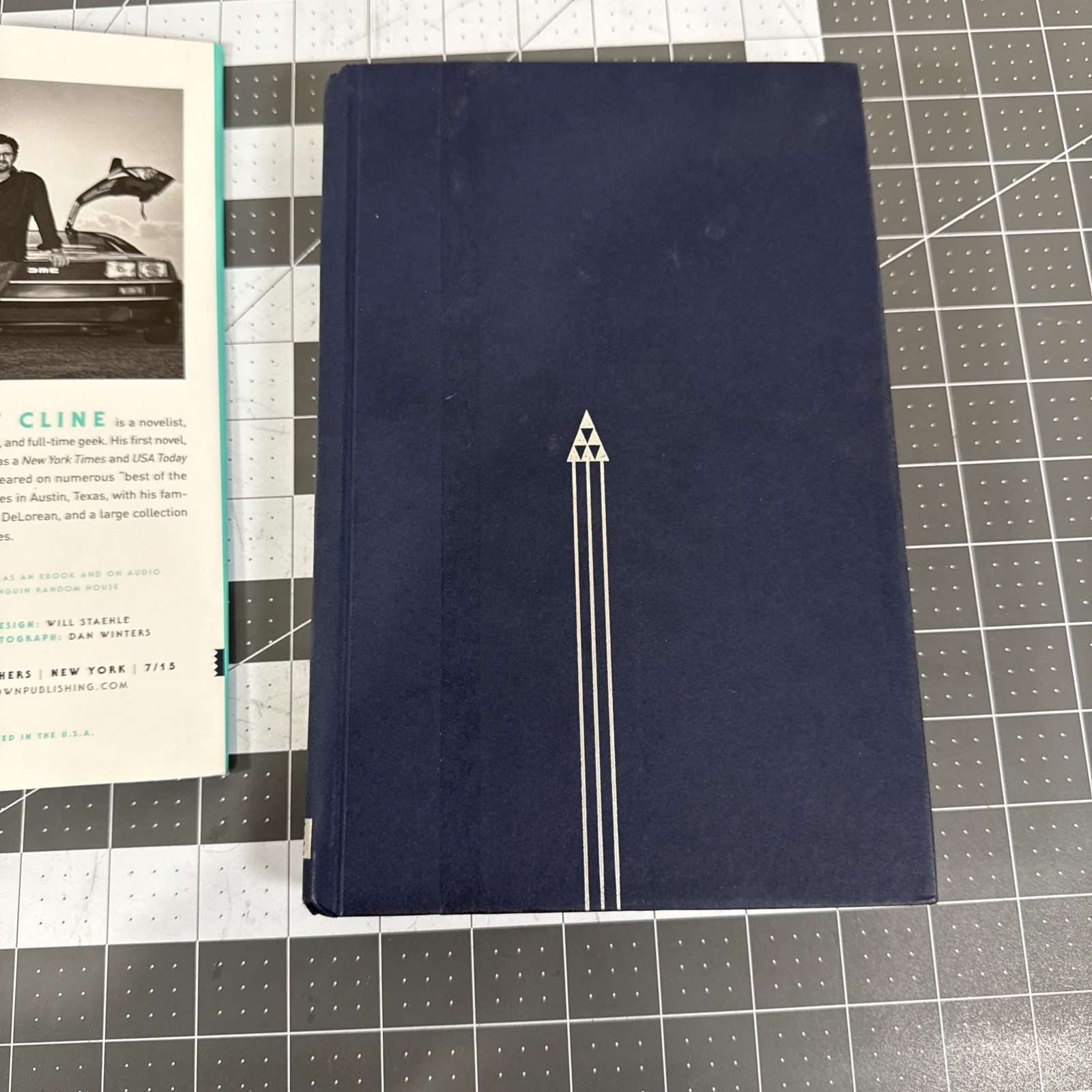 ARMADA by ERNEST CLINE, 1st Edition 1st Printing- HARDCOVER – Used good condit