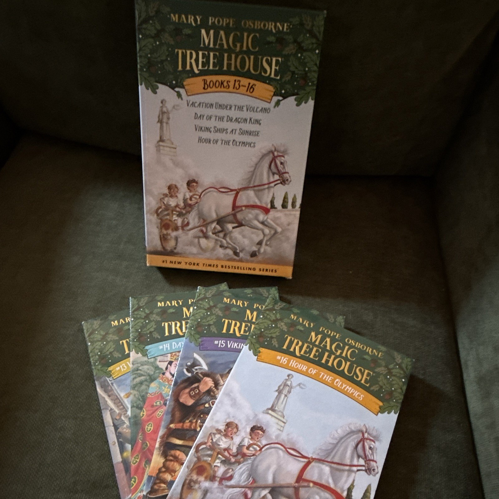 Mary Pope Osborne Magic Tree House Ser. Books 13-16 Box Set: Volcano+