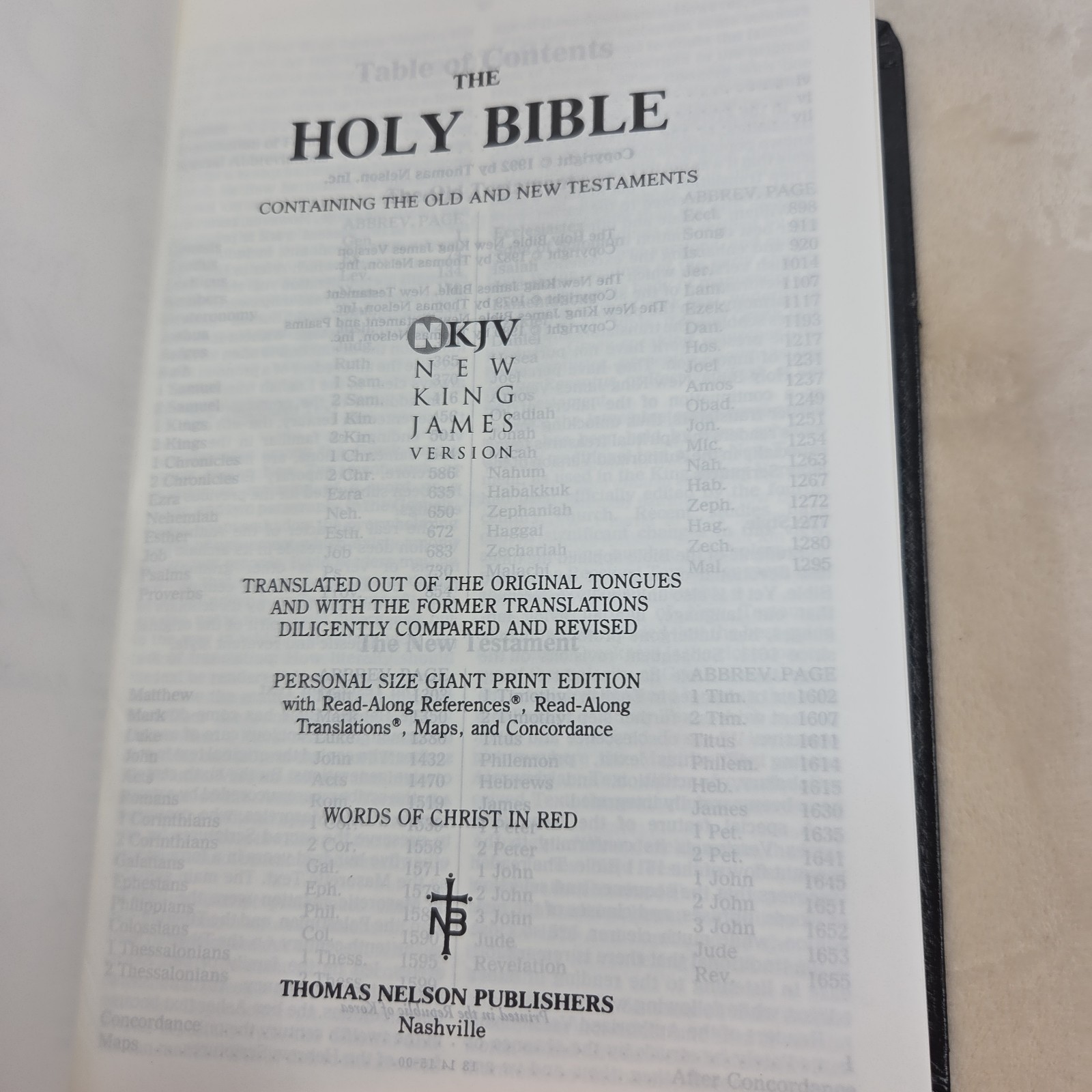 Holy Bible NKJV RLE Giant Print Thomas Nelson 334 Black Bonded Leather 1992
