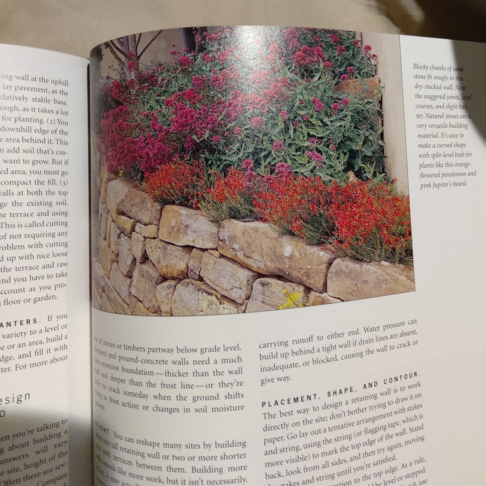 Taylor’s Guides: Landscaping : Everything a Homeowner Needs to Know about…