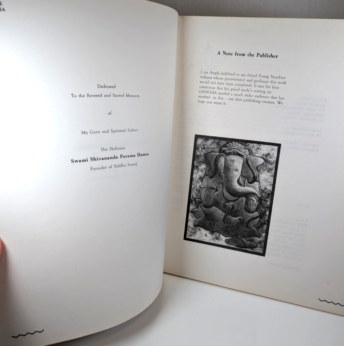 The Riddle of Ganesha – Karunakaran – 1992 Bombay Softcover – Hindu Art History