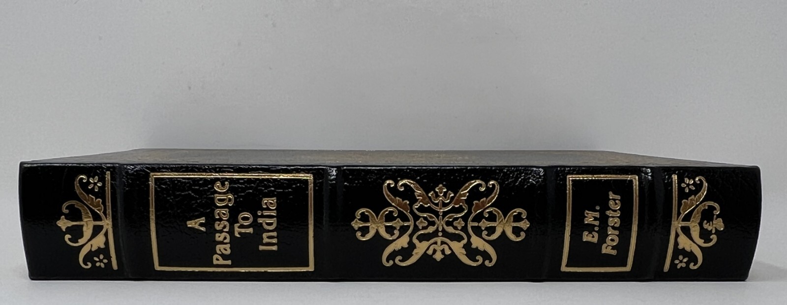 EASTON PRESS: A Passage To India: Collector’s Ed. by E. M. Forster – 1992 HC
