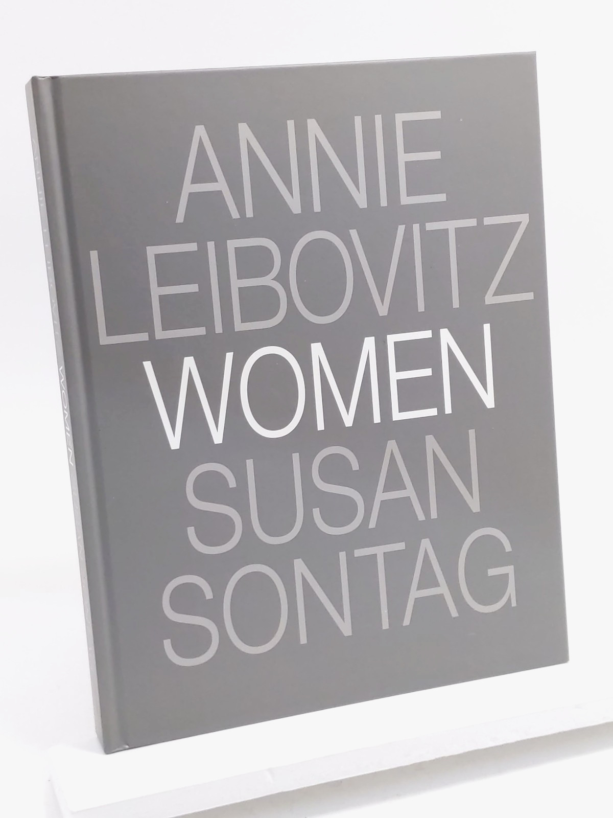 Annie Leibovitz: Women 2025 SIGNED Box Set – Hardcover