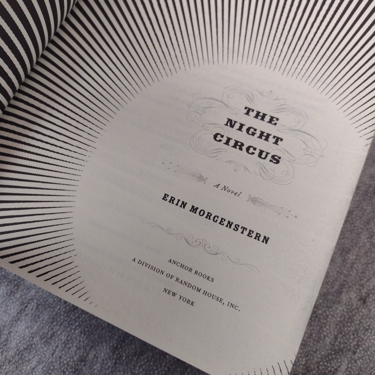 The Night Circus : A Novel by Erin Morgenstern (2012, Trade Paperback)
