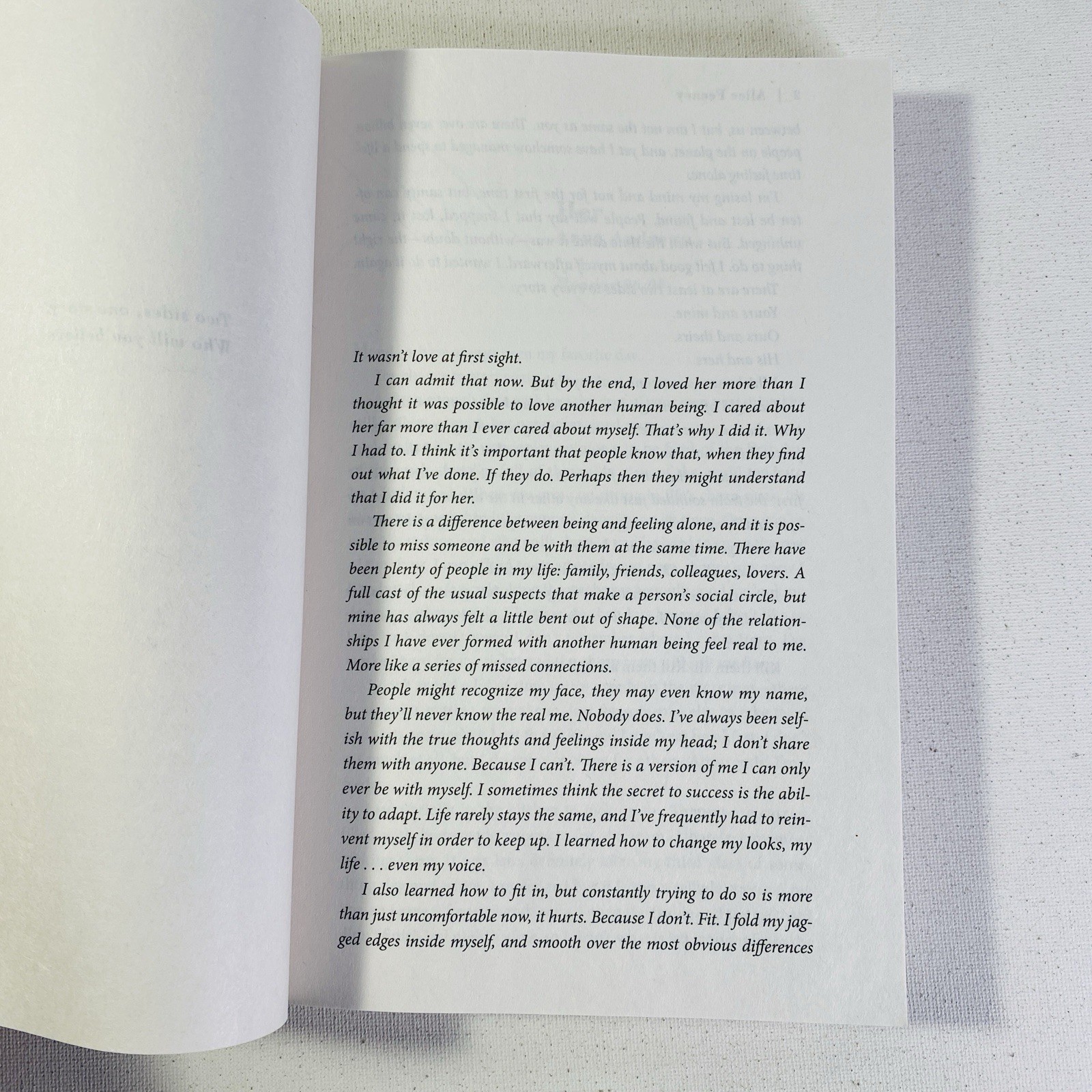 His and Hers : A Novel by Alice Feeney (2021, Trade Paperback)