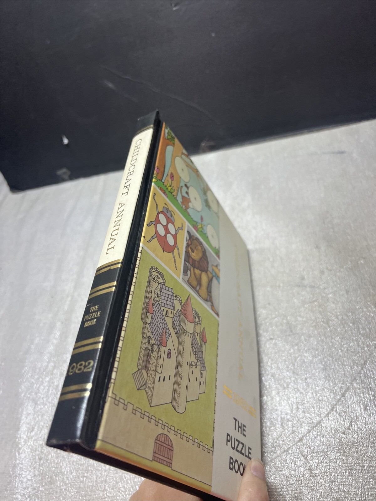 Childcraft Annual 1982: The Puzzle Book – Childcraft – Hardcover – Good