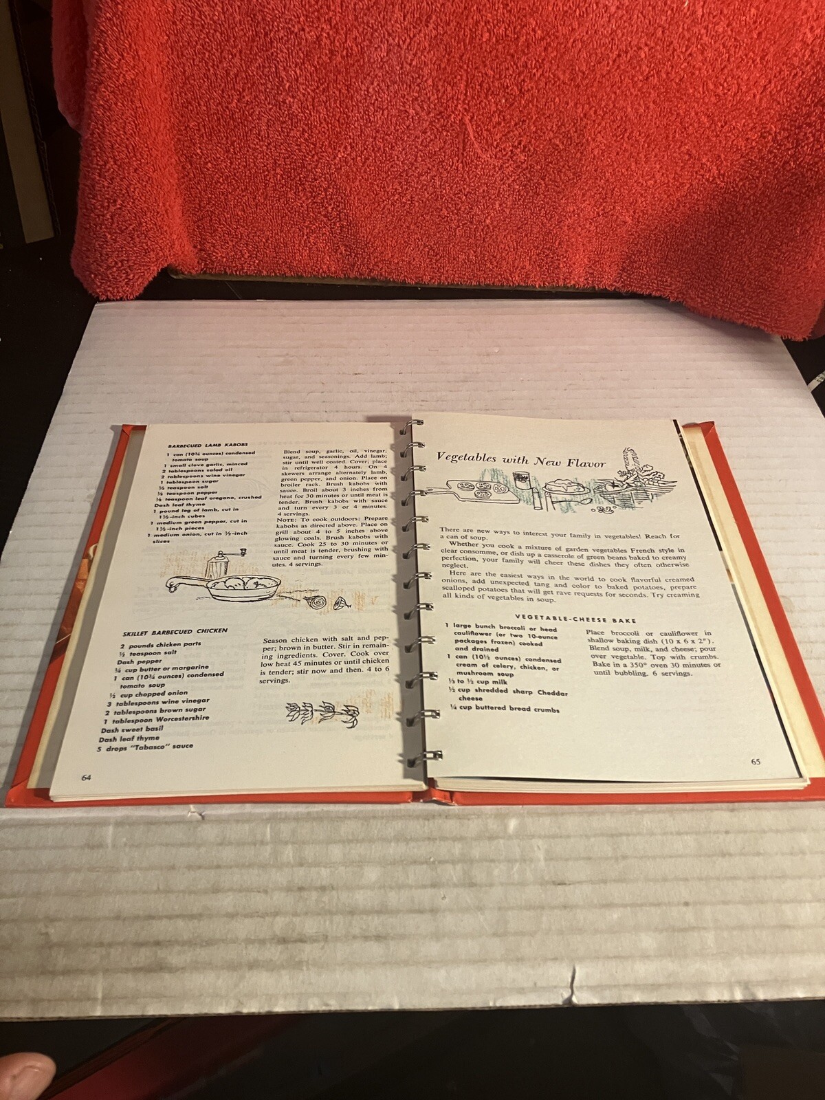 Vintage 1970 Campbell’s Cooking With Soup Spiral Bound Hardcover. DWK135