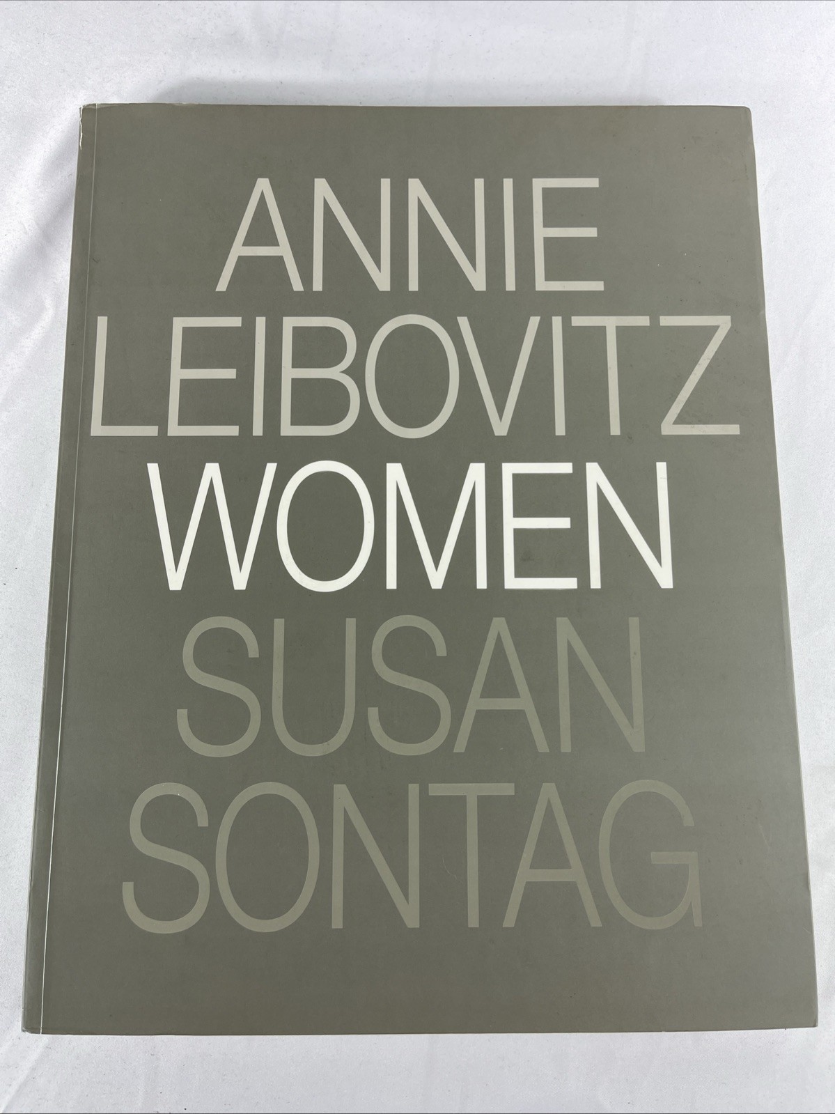 Women Annie Leibovitz Susan Sontag Softcover 1st Edition Book 1999 Coffee Table