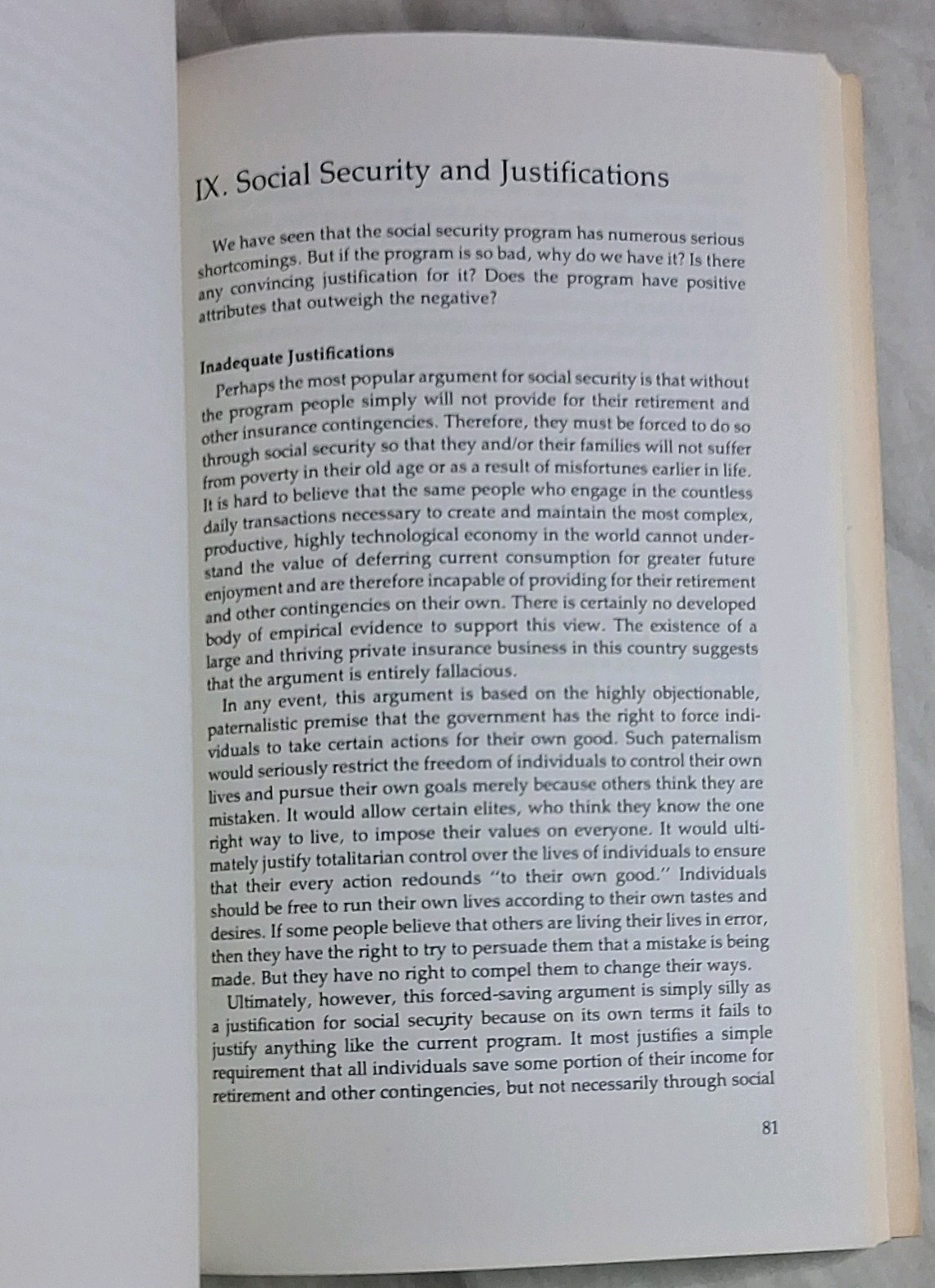 Social Security: Averting the Crisis Peter J. Ferrara Paperback 1982 CATO Inst.
