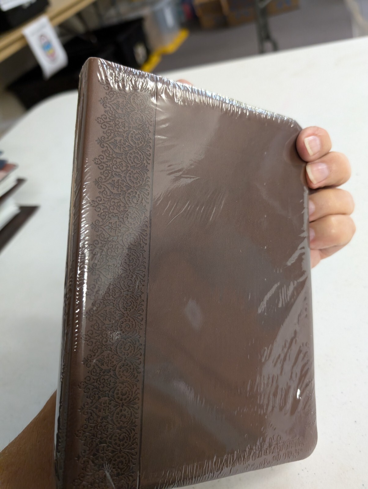 Holy Bible HCSB Personal Size Gift Bible Holman Christian Standard BN 240711