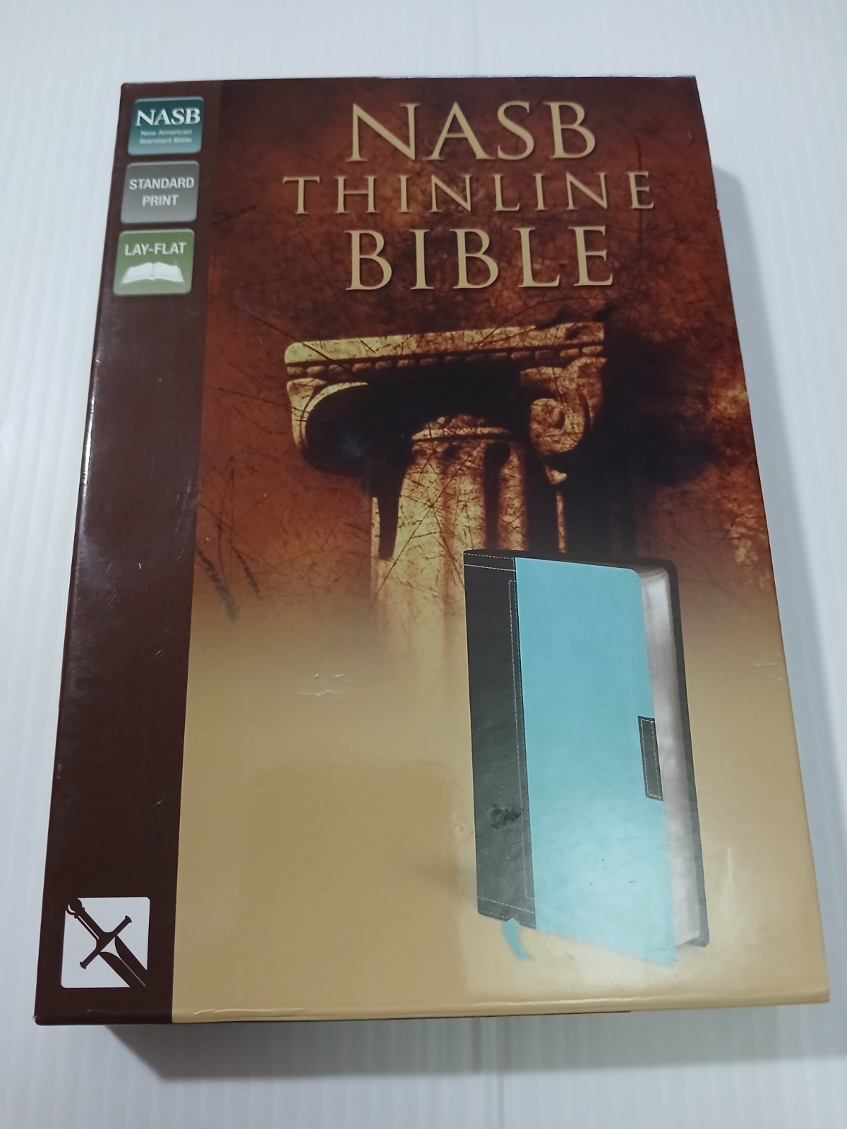 NASB, Thinline Bible, Compact, Imitation Leather, Chocolate/Turquoise PRE-OWNED