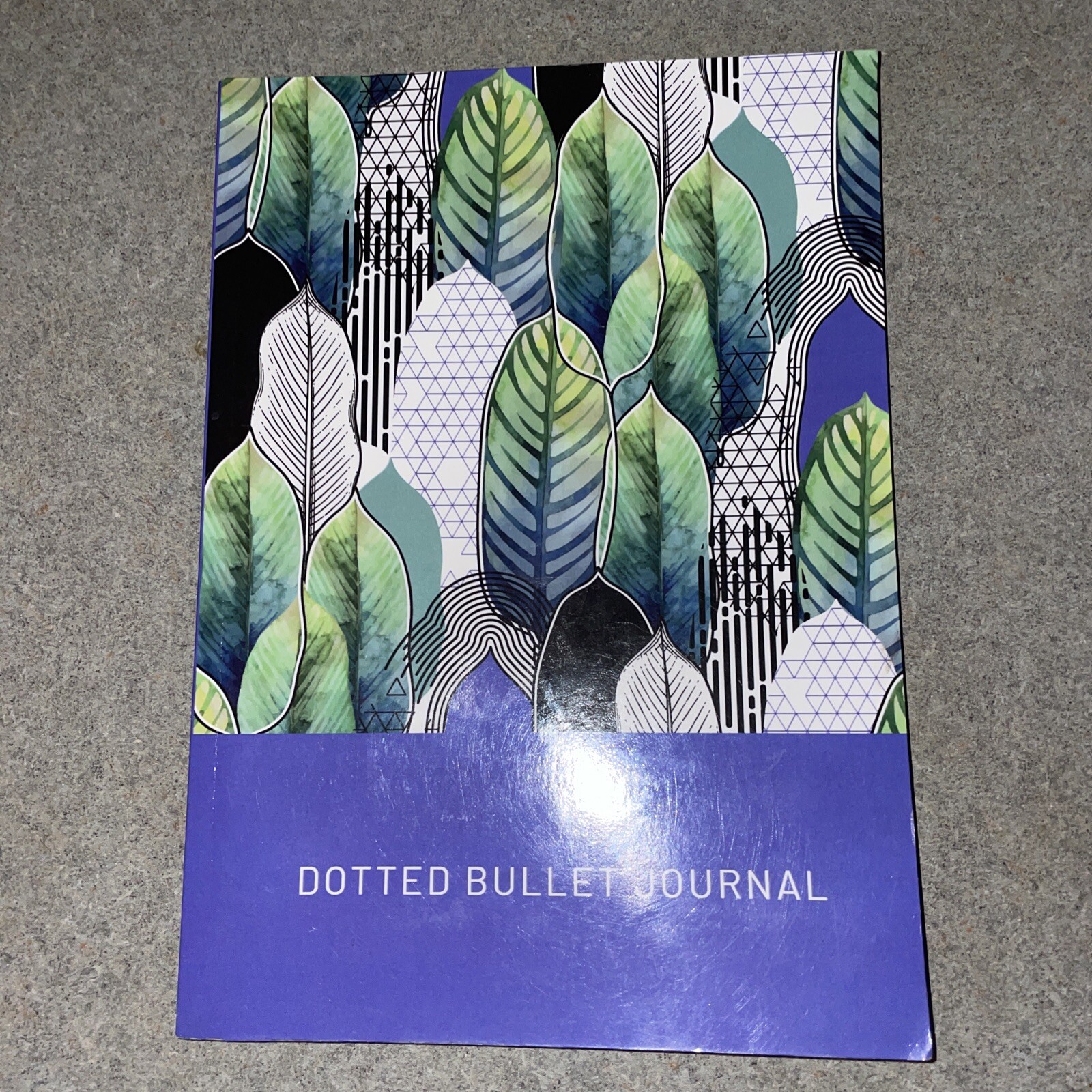 Geometric Leaves – Dotted Bullet Journal: Medium A5 – 5 .83X8.27 by Blank Classi