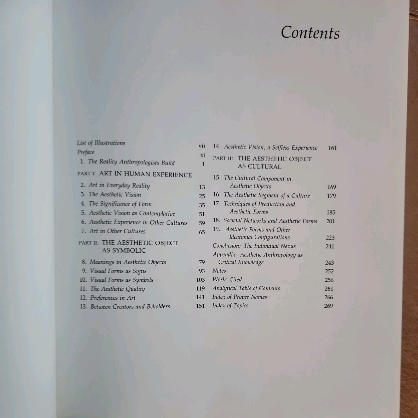 Jacques Maquet The Aesthetic Experience. Yale University Press 1986