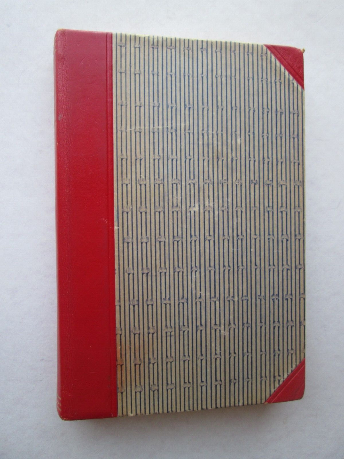 ANGELIQUE GOR OPROR Sergeanne Golon HARDCOVER BOOK Text in Danish BRANNER …