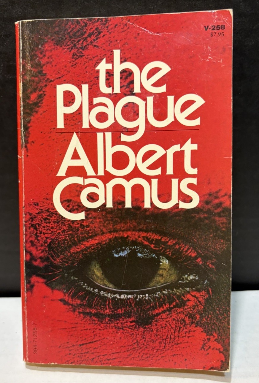1972 1st Printing Vintage Books PB „THE PLAGUE“ by Albert Camus