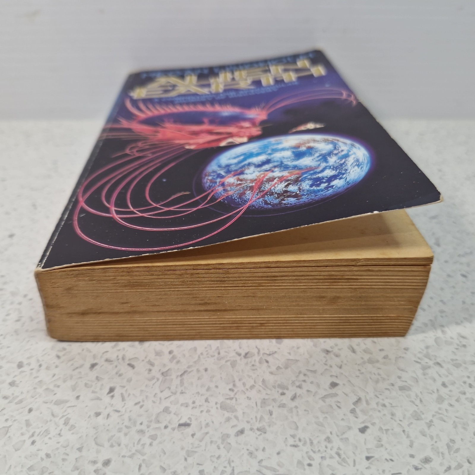 Alien Earth by Megan Lindholm Vintage Paperback Science Fiction Space Novel