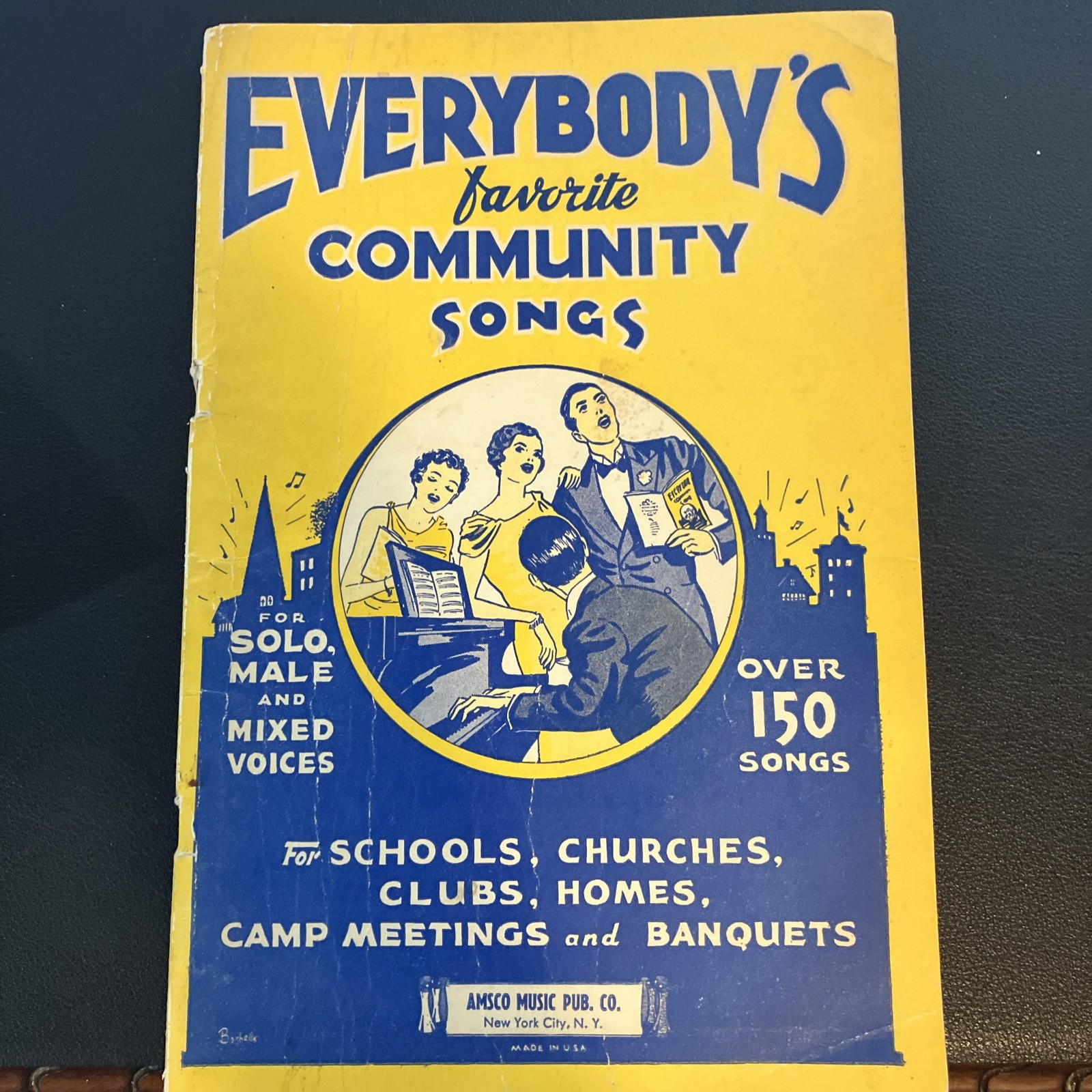 EVERYBODY’S FAVORITE COMMUNITY SONGS Song Book 1935 AMSCO Music Publishing