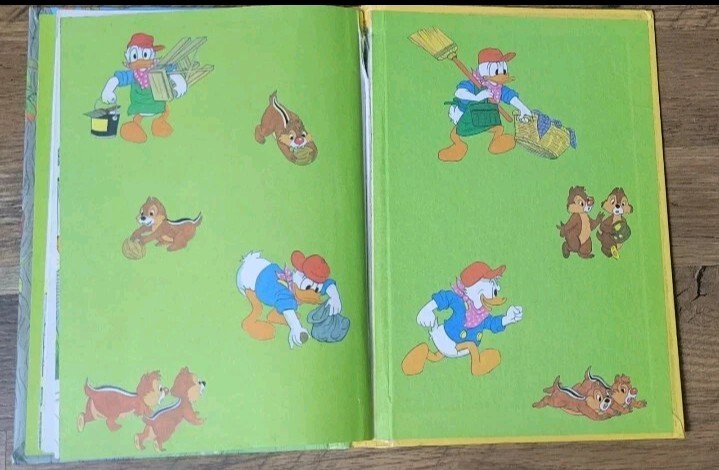 Vintage 1986 Walt Disney’s Donald Duck Buys A House Child Book Great Binding