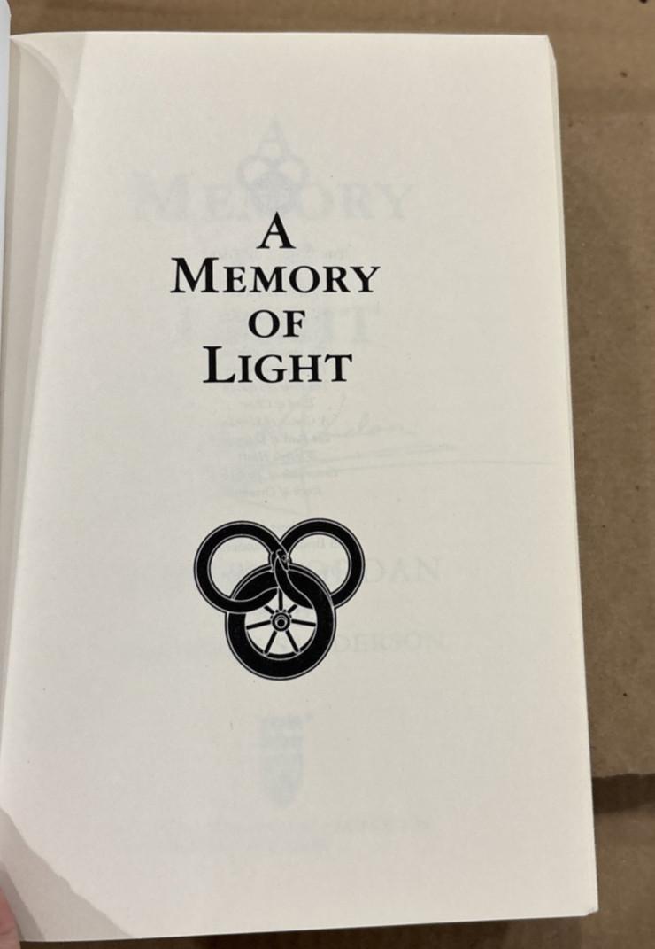 Wheel of Time Ser: A Memory of Light Fourteen of the Wheel of Time Signed Copy