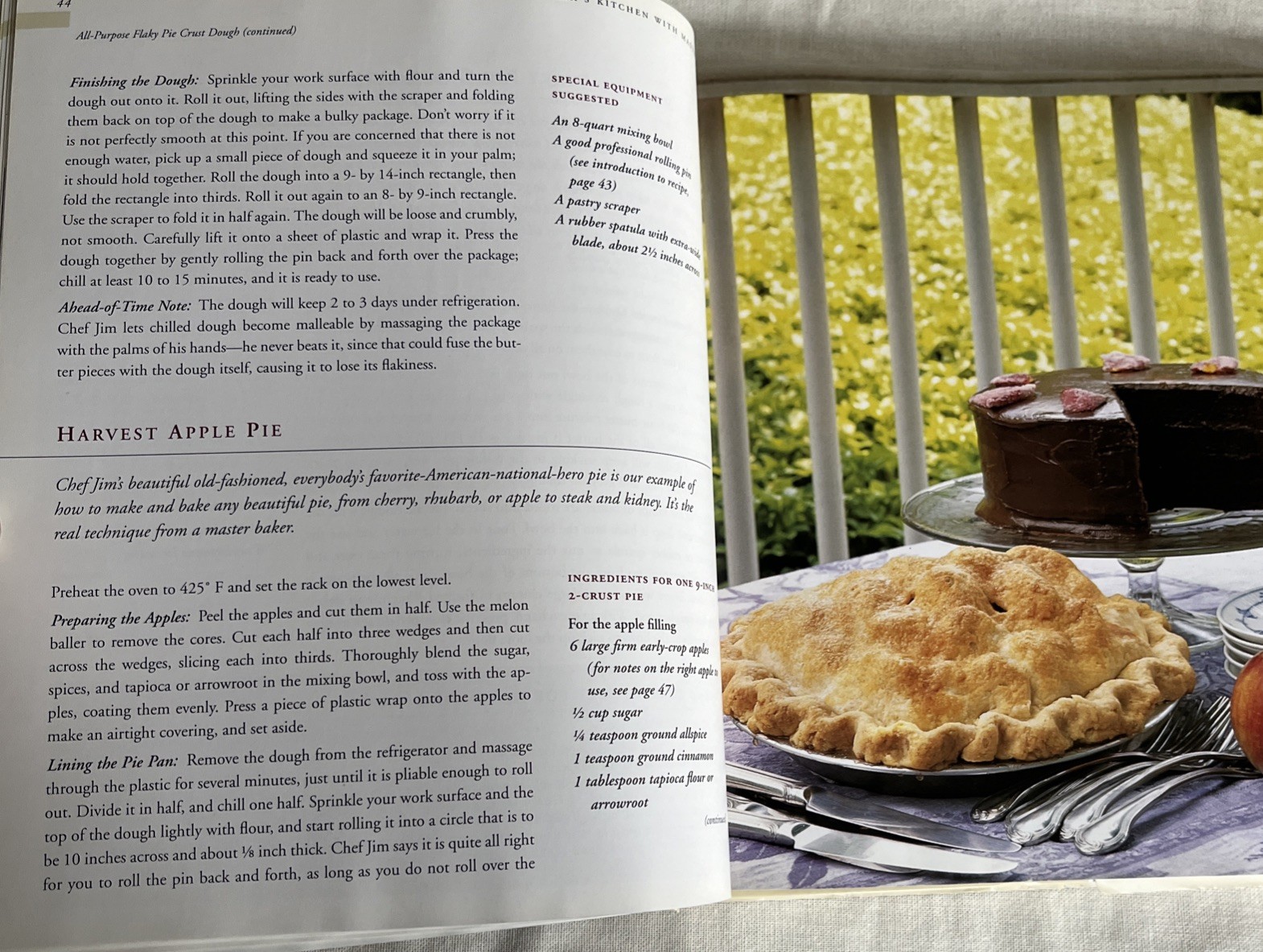 Julia Child’s Cookbook “In Julia’s Kitchen With Master Chefs”, 1995, 302 Pages