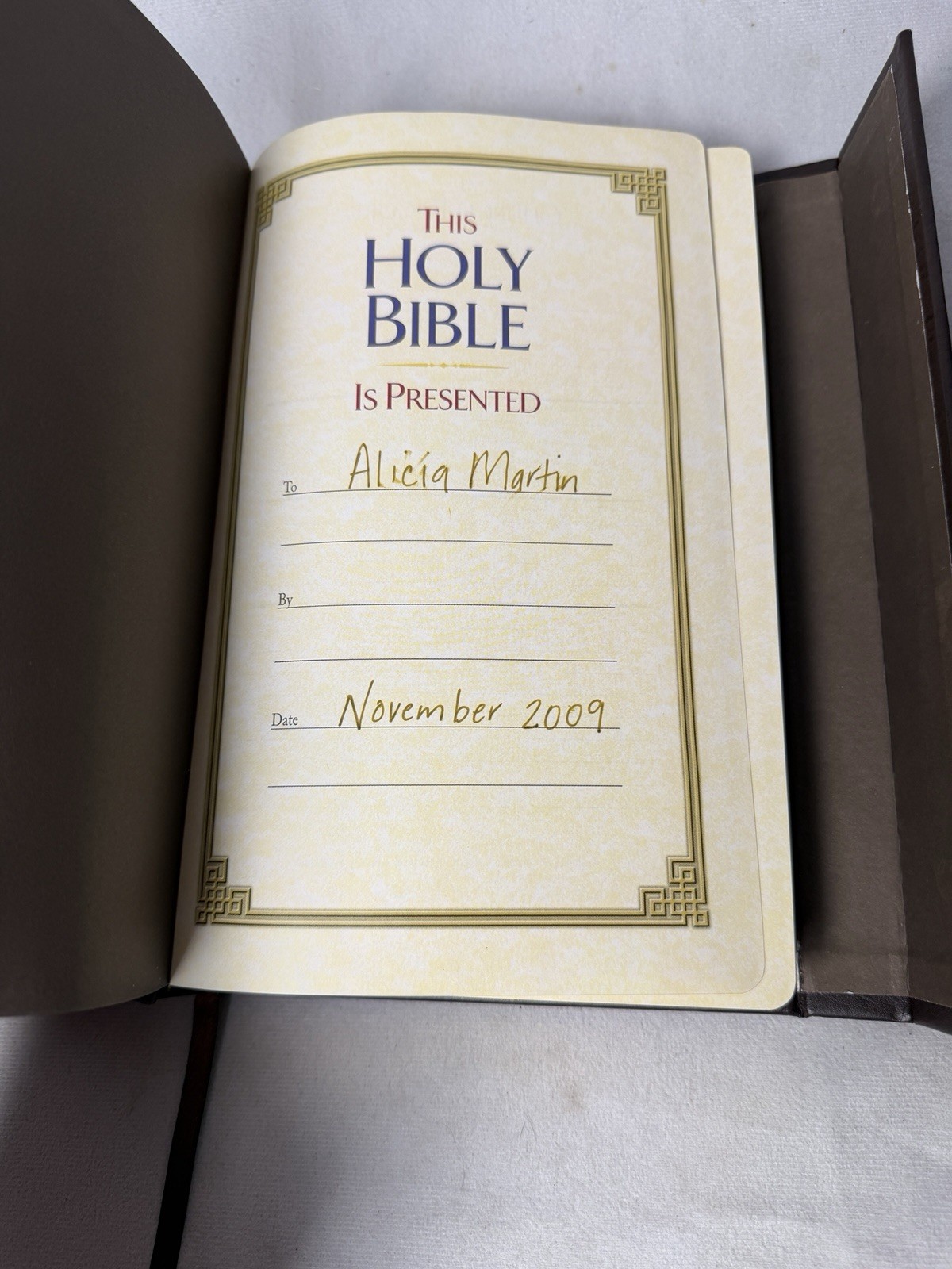 HOLY BIBLE, NKJV By Thomas Nelson – Hardcover *Excellent Condition*