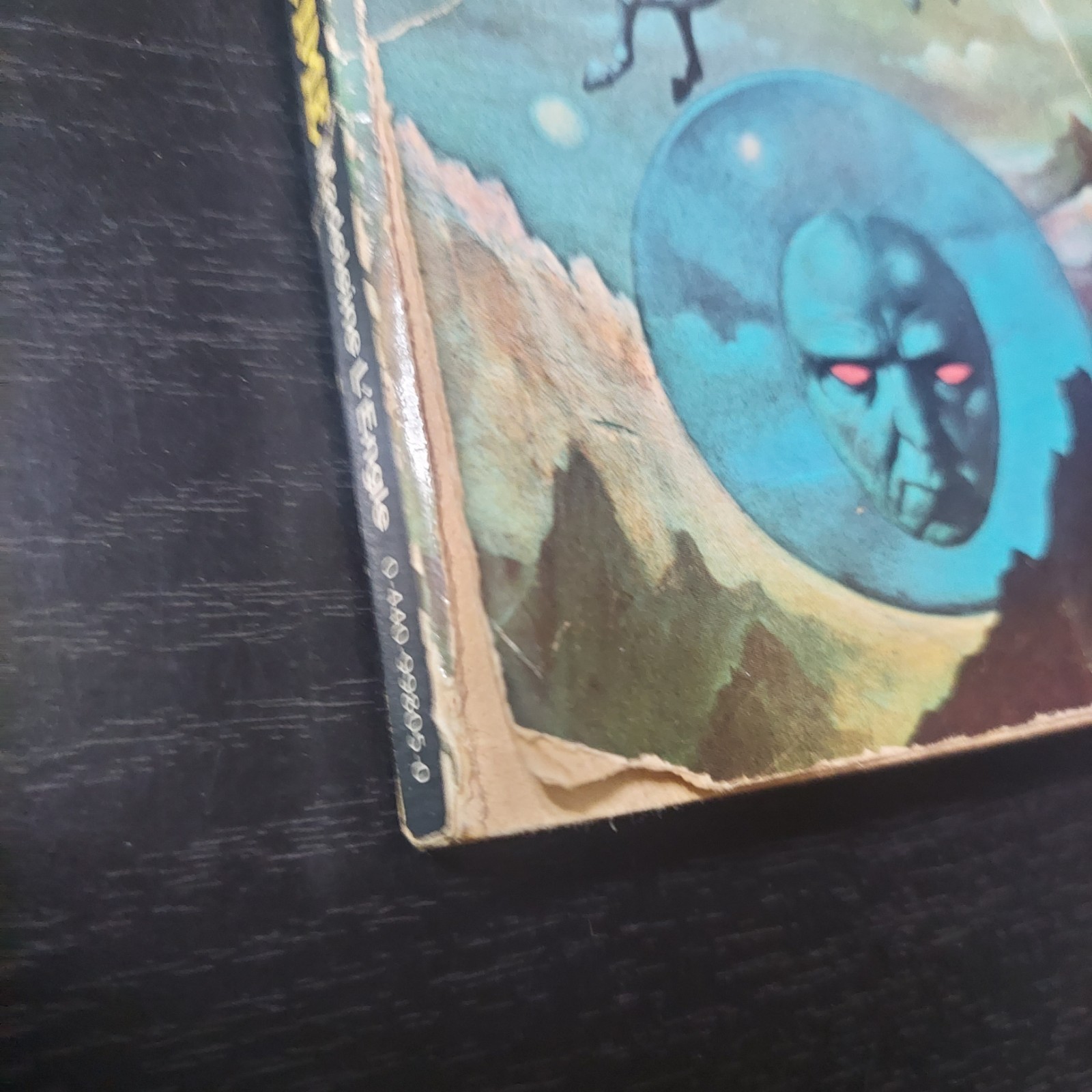 DAMAGED Wrinkle in Time Madeleine L’Engle 1976 Dell Laurel Leaf STRANGER THINGS