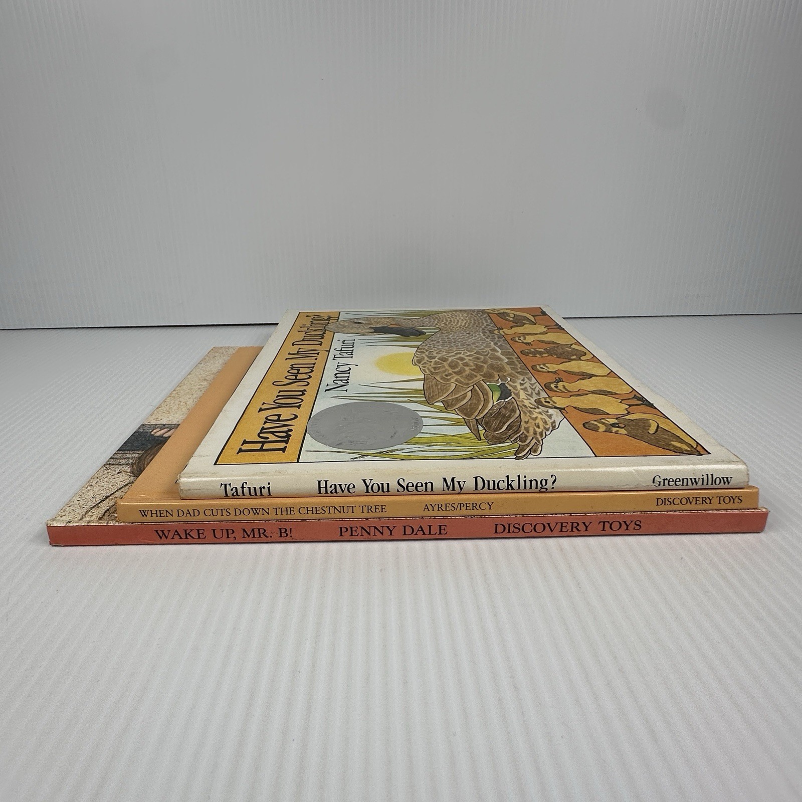 3x Kids Hardcover Books Multiple Titles/Authors (Pls See Pics)