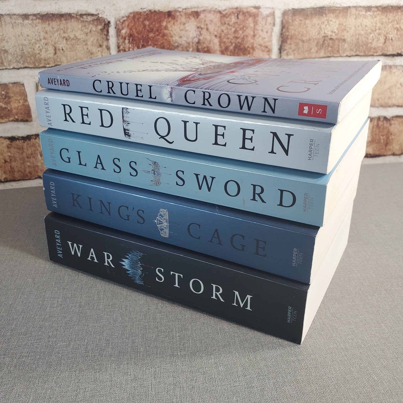 Red Queen Series Victoria Aveyard Books 1-4 + Novella Fantasy YA HarperTeen