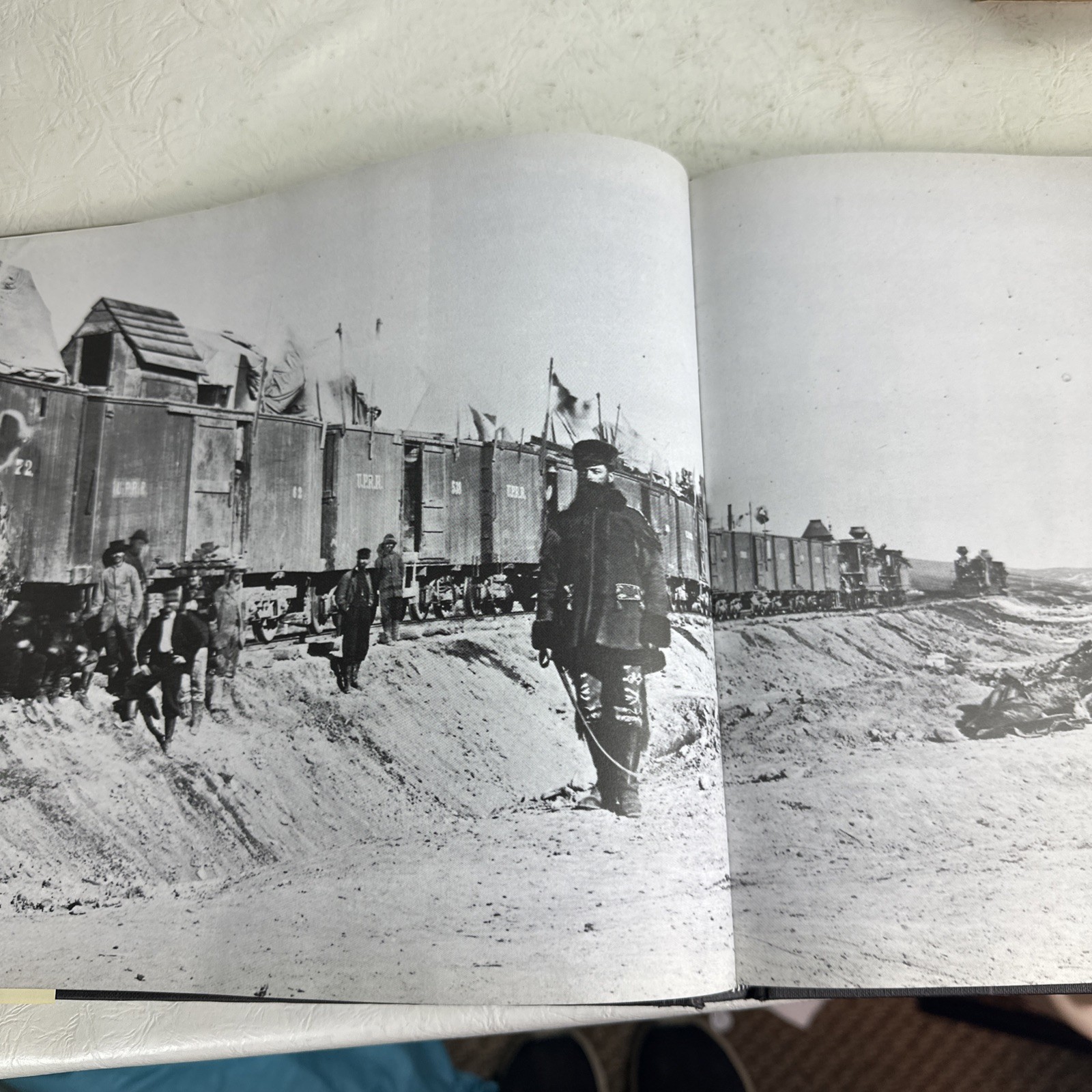 Making ‚ Tracks. The Story of the Transcontinental Railroad 210 Pages 1975