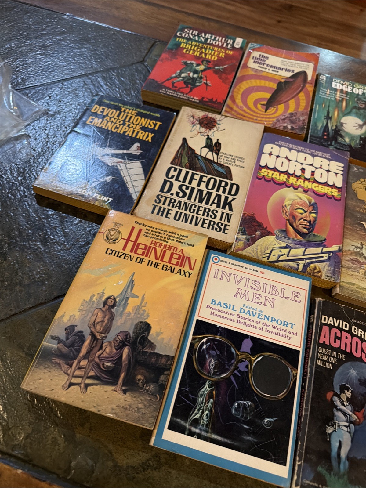 Lot Of 16 1970s 1960s 1950s Sci Fi Books Hawthorne, Grinnel, Harrison, Heinlein