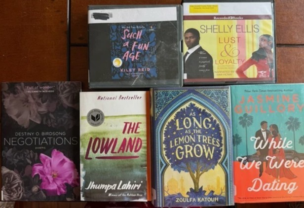 Lot of 45+ Mystery Romance Crime WOMEN FICTION Books J.D Robb Novels & Audiobook