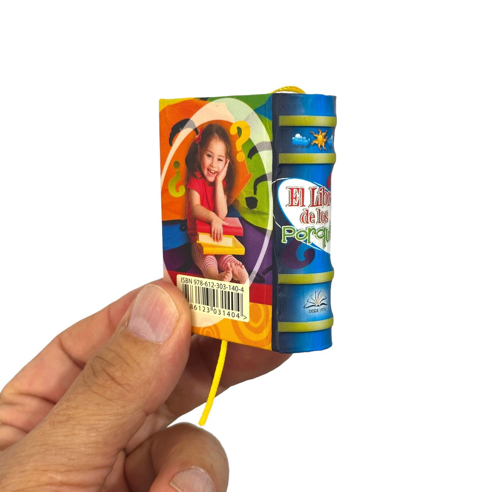 new El Libro de los Porques mini book 2.65″ H hardcover 330 pgs, 146 questions