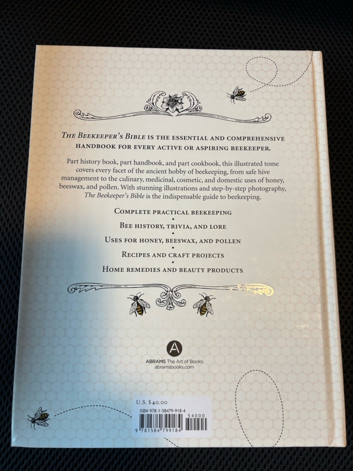 The Beekeeper’s Bible: Bees, – Hardcover book for every aspiring beekeeper – New