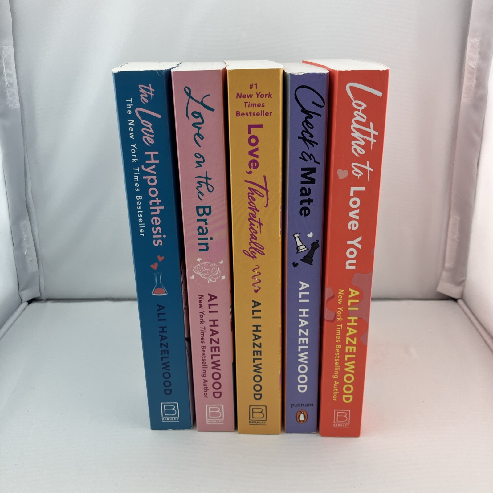 SIGNED by Ali Hazelwood 5-Book Bundle. Love Hypothesis, Love on the Brain & more