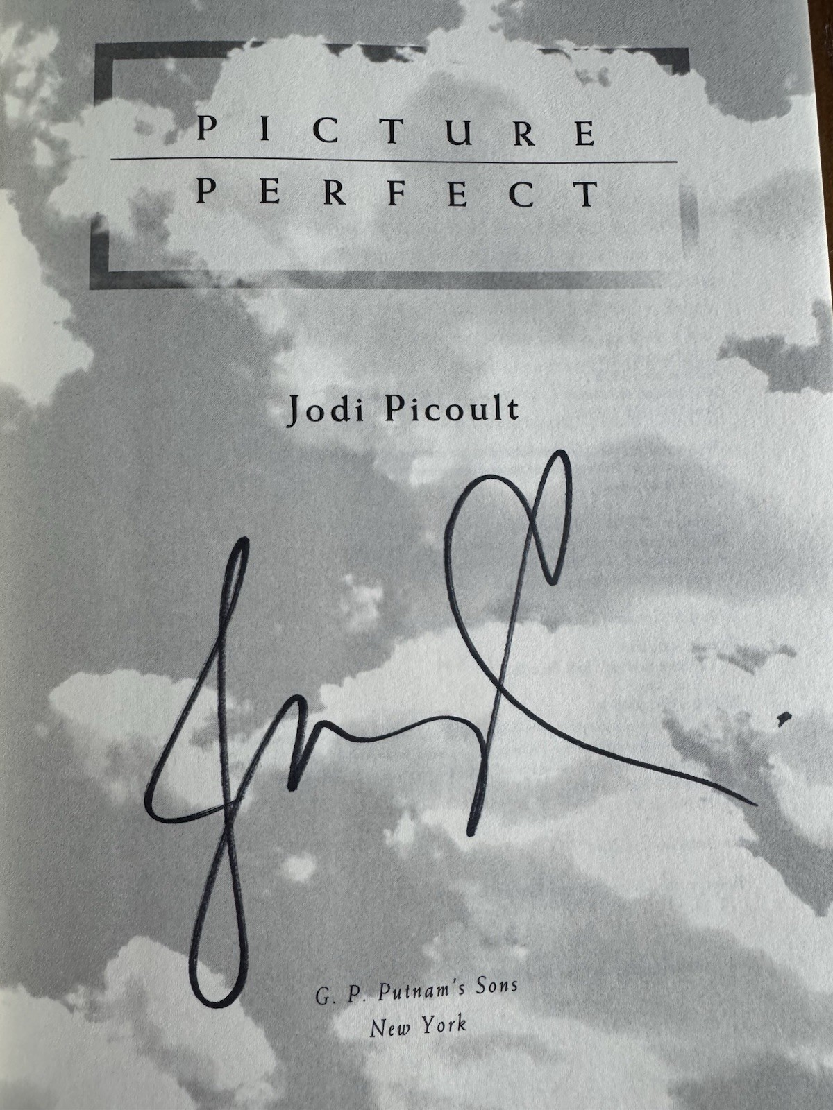Jodi Picoult Picture Perfect Signed Hardcover 1995 G.P. Putnam’s Sons