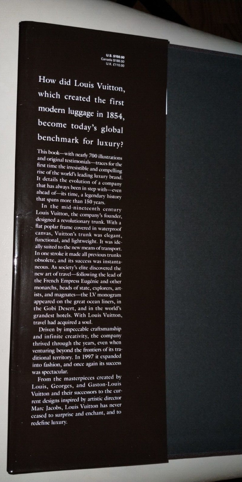Louis Vuitton: The Birth of Modern Luxury Updated Edition New Minor Shelf-Wear
