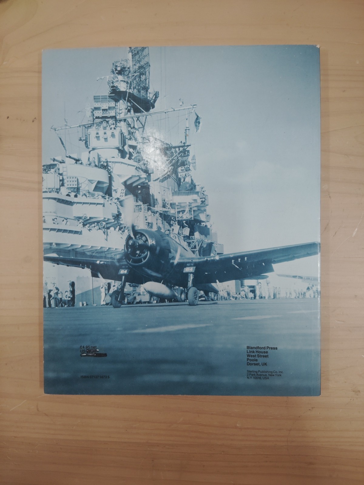 United States Naval Fighters WWII In Action Michael O’Leary Blandford Press(C)