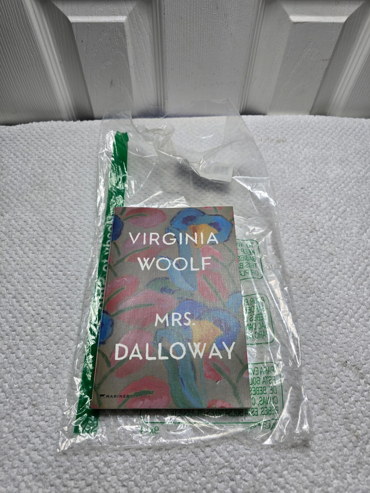 Mrs. Dalloway: The Virginia Woolf Library Authorized Edition Paperback