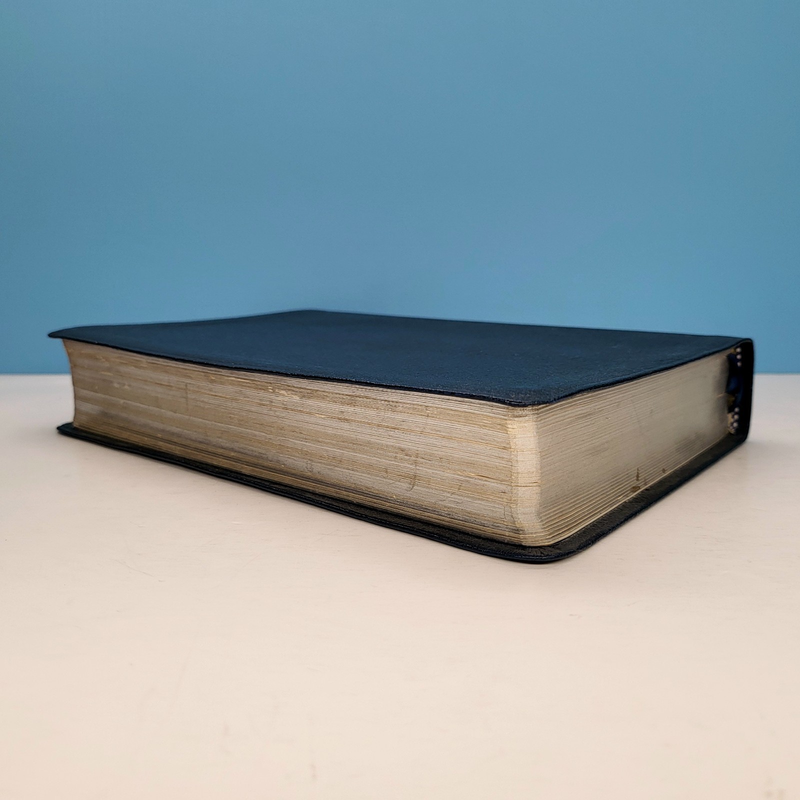 Kenneth Copeland Bible 1991 Genuine Leather Navy Blue Reference Concordance KJV