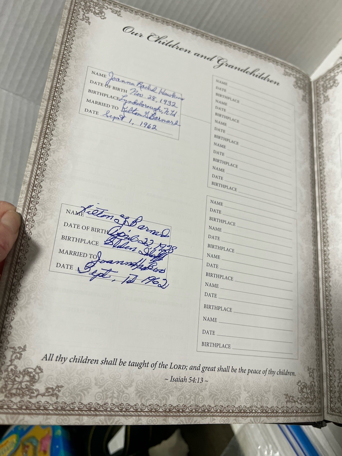 King James Version Edition Family Bible: Faux Leathe…