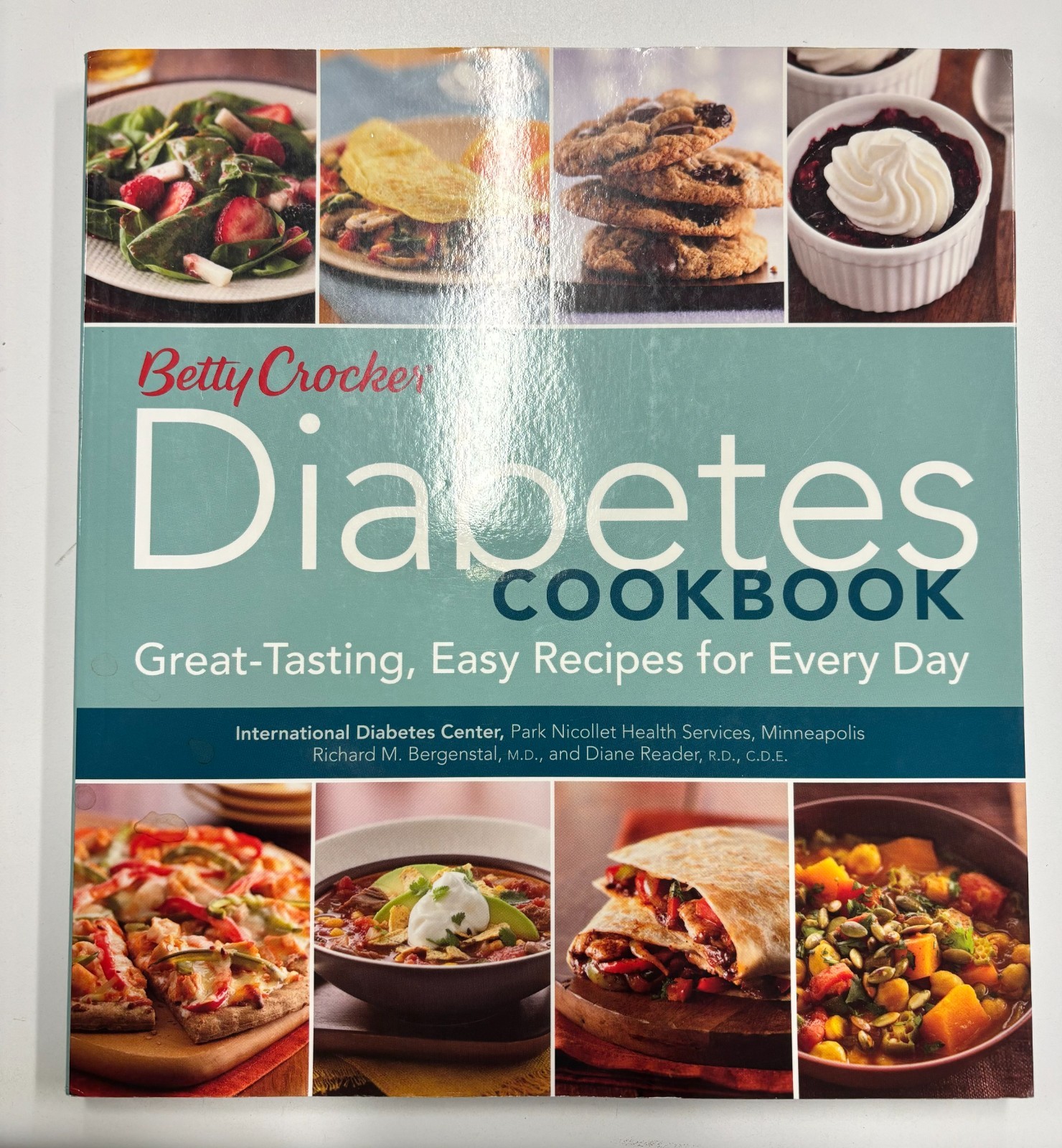 Betty Crocker Paperback Diabetes Cookbook 264 Pages