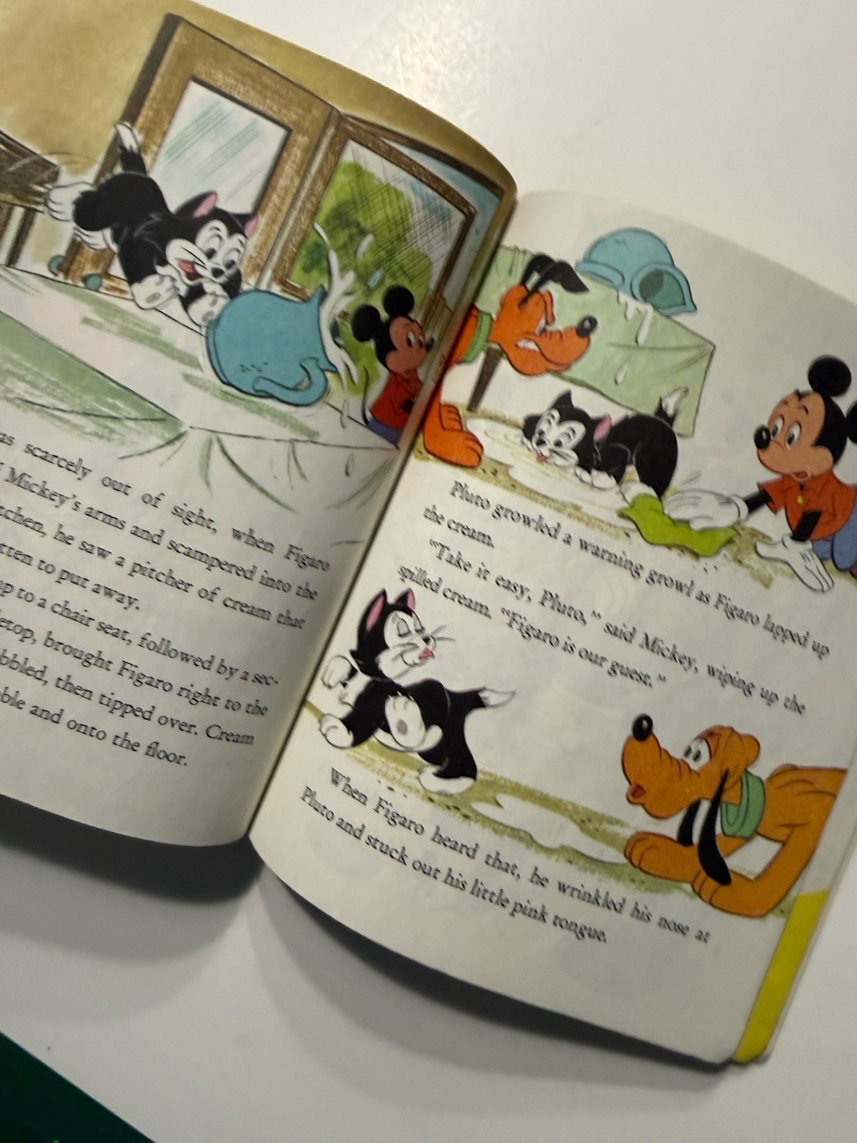 Walt Disney’s Mickey Mouse The Kitten-Sitters Little Golden Book VTG 1980