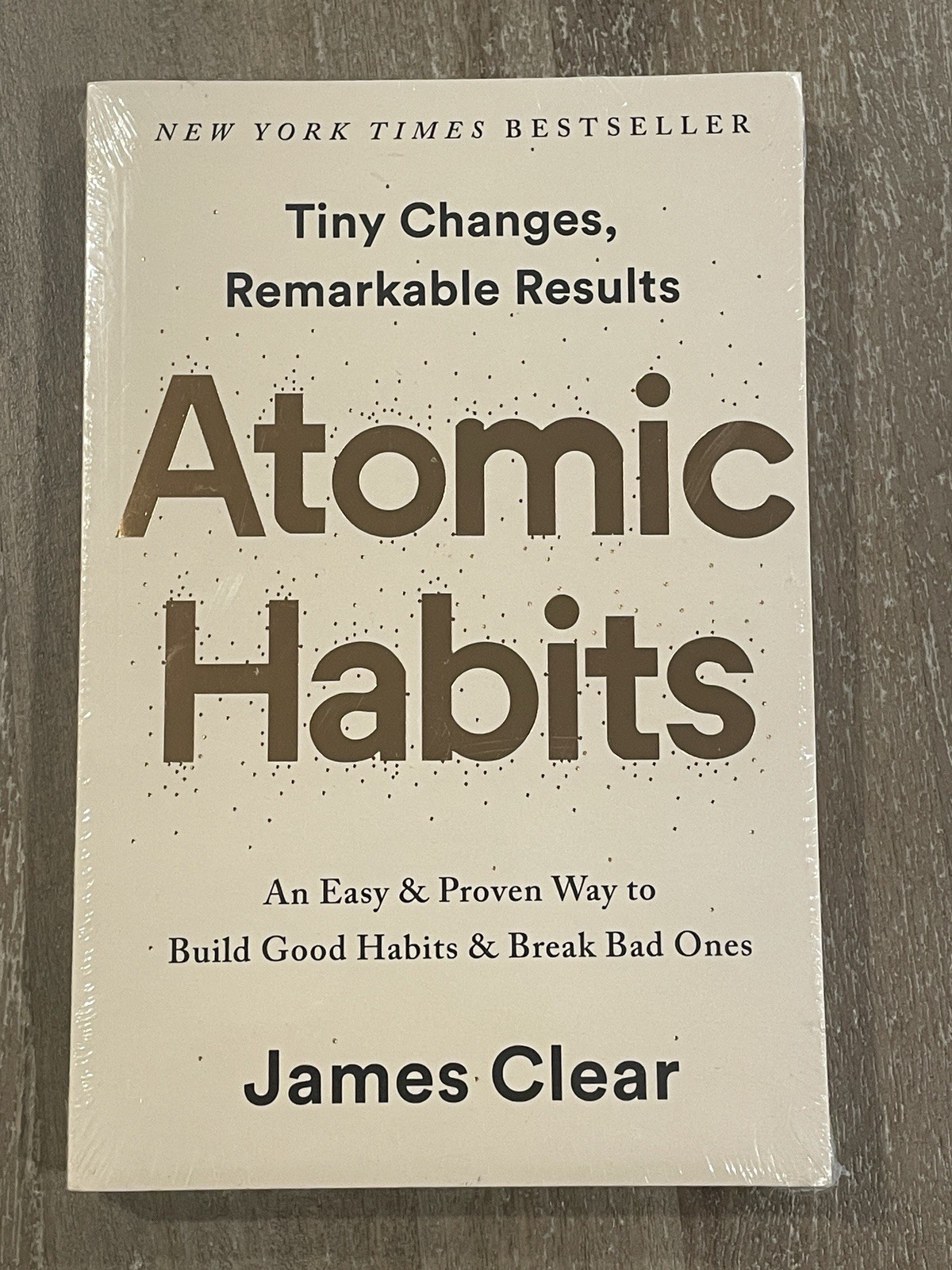 Atomic Habits by James Clear Build Good Habits & Break Bad Ones (Paperback) NEW